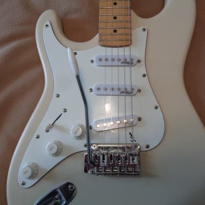 Epiphone Strat - Off White | Reverb