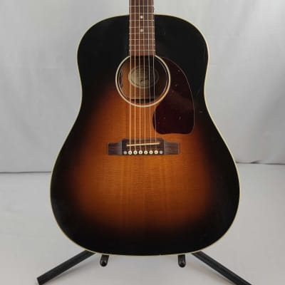 Gibson J-45 Standard | Reverb Canada
