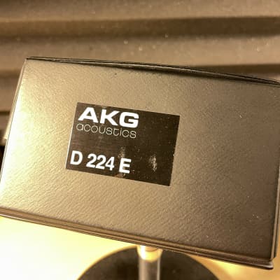 Akg 224 online