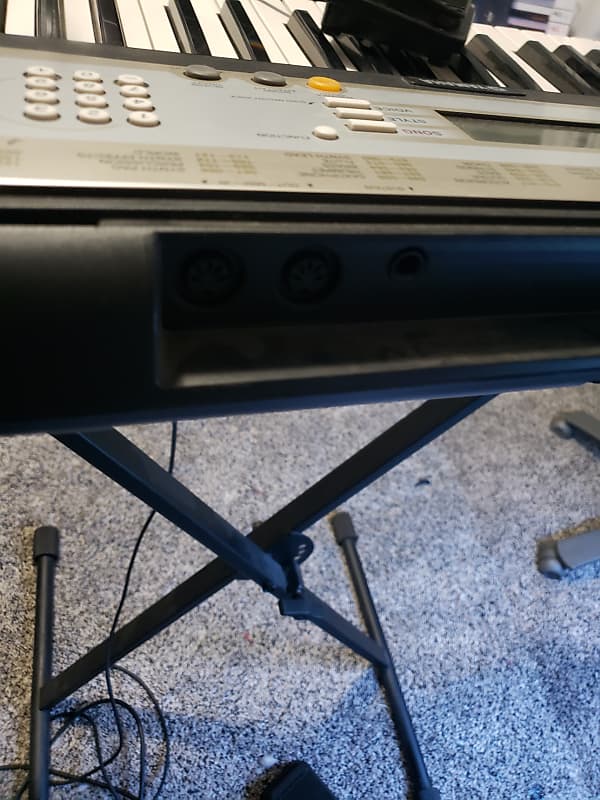 Yamaha PSR-E203 Black | Reverb