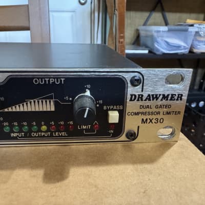 DRAWMER MX30 デュアルゲーテッドコンプレッサー (ジャンク) DRAWMER MX30 デュアルゲーテッドコンプレッサー (ジャンク