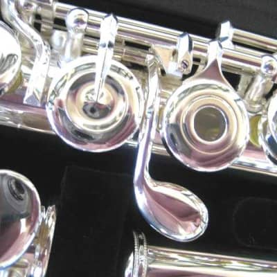 Mint Open Box Pearl PF-665RBE Open-Hole Flute, Solid Sterling Silver Headjoint; with Case image 5