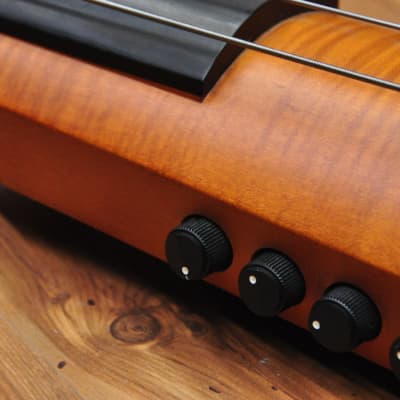 NS Design CR4 Double Bass Amber image 8