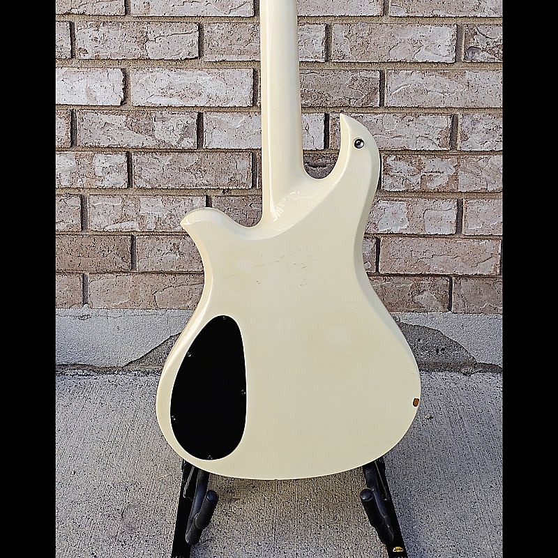BC Rich Eagle Mid 80s - White (faded) (Japanese model) | Reverb