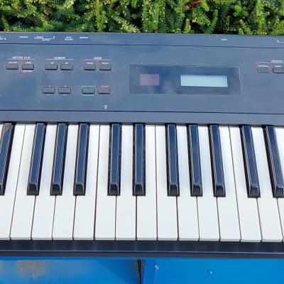 Yamaha SY22 Dynamic Vector Synthesizer | Reverb