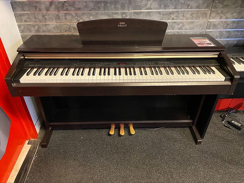 Yamaha YDP-181 Arius Digital Upright Piano Piano (New York, NY) image 1