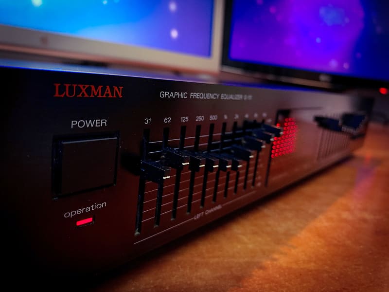 Luxman G-111 1988 Black 🔥RARE🔥 Vintage Stereo Graphic