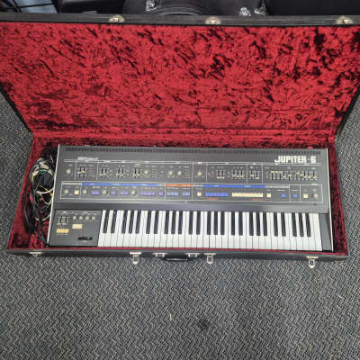 Roland Jupiter 6 61-Key Synthesizer 1983 - 1985 - Black