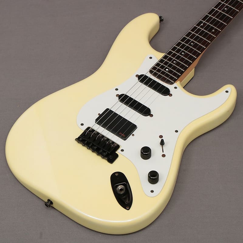 Moon St Type Emg Vintage White 06/21