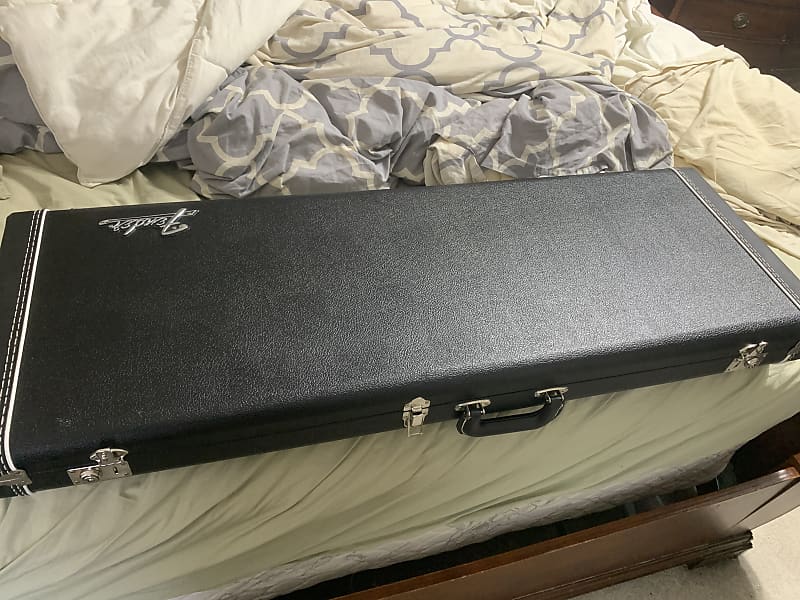 Fender Classic Series Wood Jazzmaster / Jaguar Guitar Case | Reverb