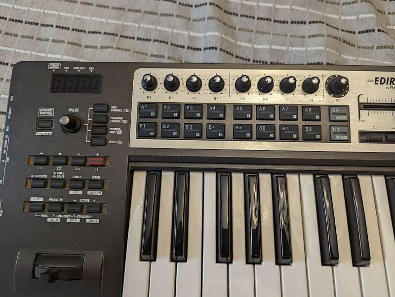 Roland Edirol PCR-500 Midi Electronic Keyboard Controller