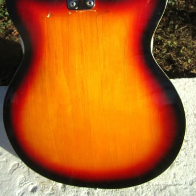 Cameo Guitar, 1960's, Japan, 2 Pickup, Sunburst Finish, Vibrato, Case image 9