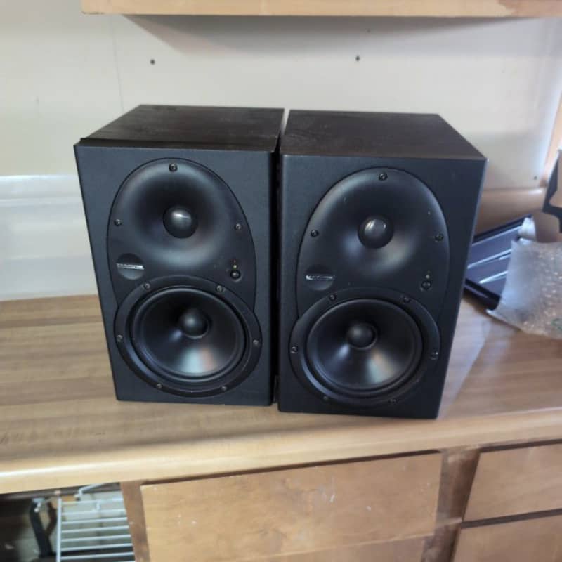 Cheap studio monitors for hotsell sale