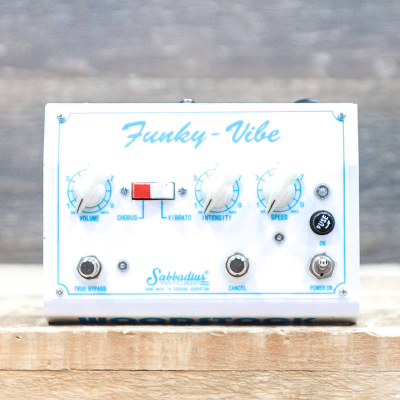 Sabbadius Custom Shop Funky-Vibe Woodstock Chorus Vibrato Effect Pedal w/Box image 1
