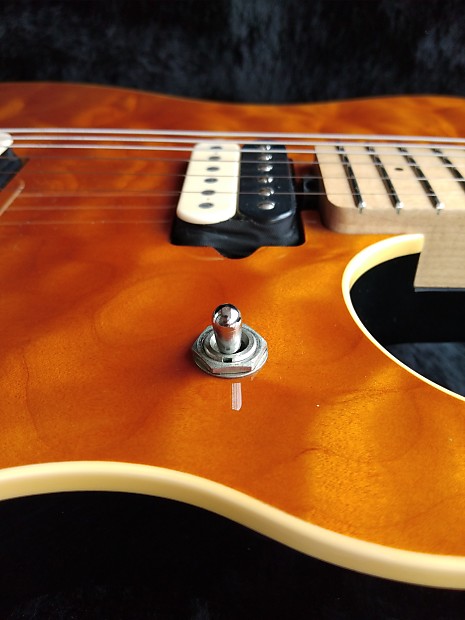 Ernie Ball Music Man Axis EX EVH Trans Gold Japan Mint Ernie Ball Music Man Axis EX EVH Trans Gold Japan Mint