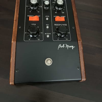ギター moogerfooger Lowpass Filter MF-101 Moog MF-101 Moogerfooger Lowpass Filter | MUSIC STORE