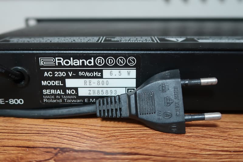 Roland RE-800 Digital Echo (230 volt) | Reverb