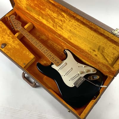 Fender U.S. Vintage '57 Stratocaster 1996 - Black W Brown Fender case image 7