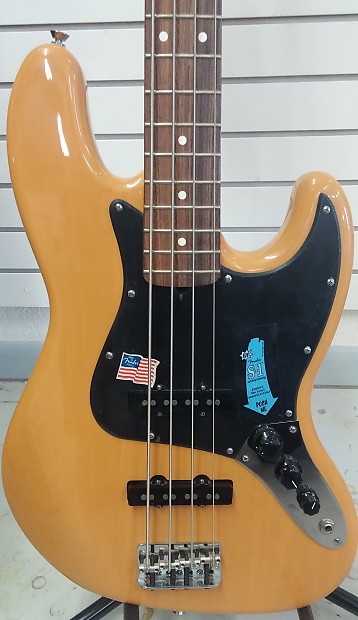 Fender jazz sales bass butterscotch blonde