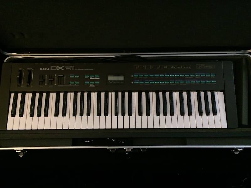 Yamaha DX21 Programmable Algorithm Synthesizer 1985 - Black | Reverb