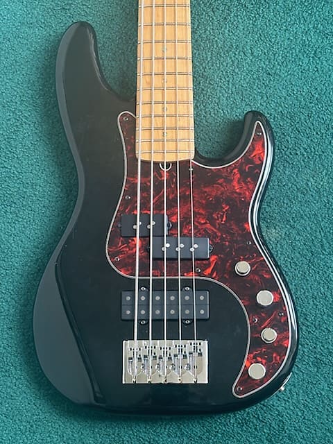 ベース Fender American Deluxe Precision Bass V Fender American Deluxe Precision Bass V 2000 - 2006 | Reverb