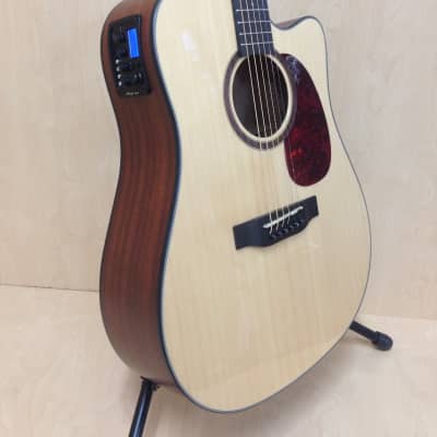 Maestro 07CEQ Solid Spruce/Mahogany Electric-Acoustic Guitar,Cutaway,EQ+Free Bag image 6
