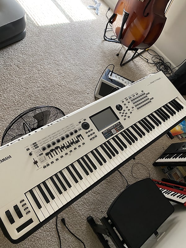 Yamaha Montage 8 88key Flagship Synthesizer Reverb