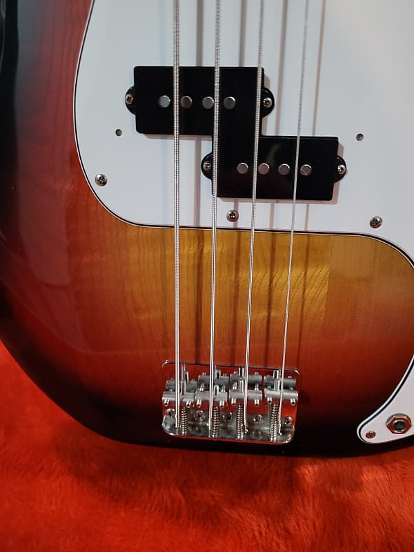 SQ Serial Number Japan Squier Precision Bass 1983 - 1984 - Tobacco Burst