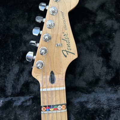 Fender Standard Stratocaster MIM w/ Maple Fretboard 2017 - Arctic White HARD CASE INCLUDED image 4