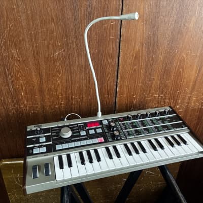 Korg Microkorg Synthesizer/Vocoder w/ bag