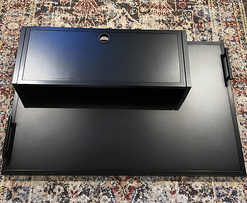 KbL Custom Pedalboards Tour Board 30”x20” 2021 Black/Aluminum Reverb