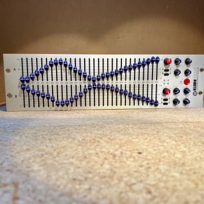 Klark Teknik DN370 2-Ch 30-Band A Graphic EQ | Reverb