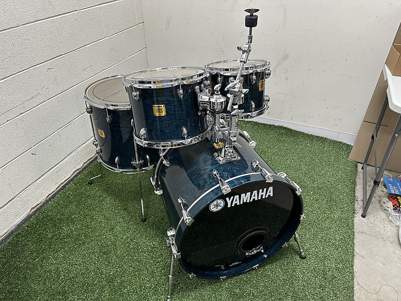 Yamaha Oak Custom Drumset Oak Label 10”12”16”22k” Azure Reverb