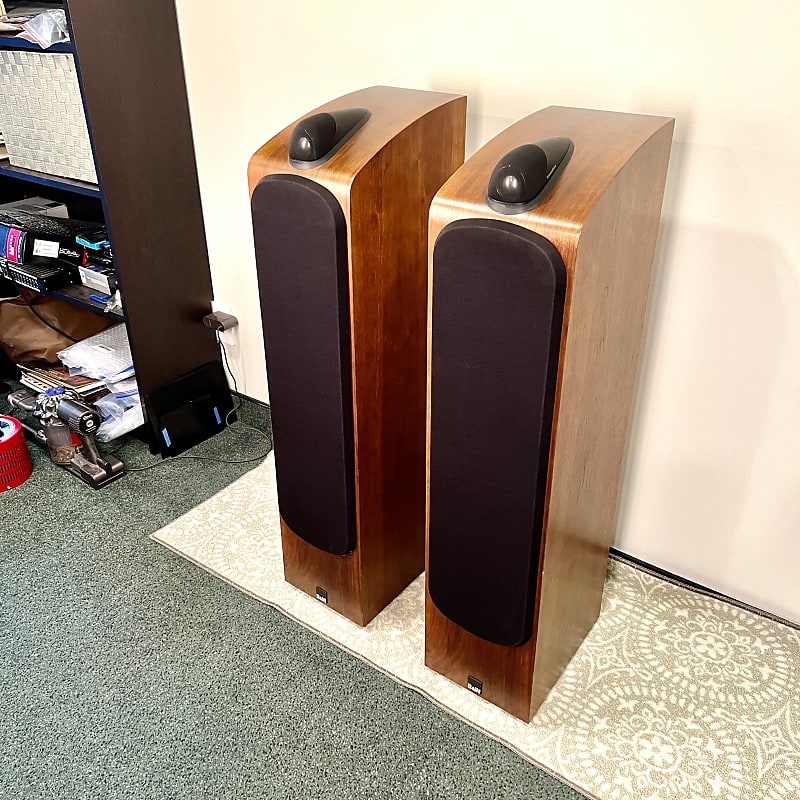 Bowers & Wilkins B&W 703 Speakers | Reverb