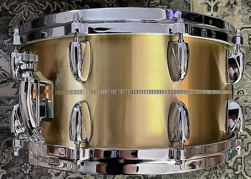 Customized 14X6.5 Inches Hammered Brass Snare Drum Body - China Drum and  Musical Instruments price