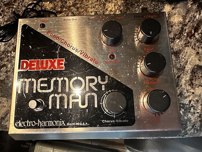 Electro-Harmonix Deluxe Memory Man Reissue