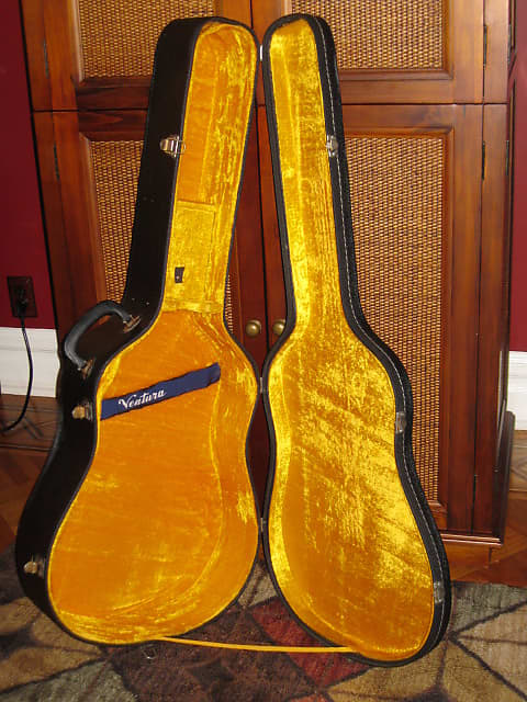 1970s Ventura Dreadnought HS Case for 6 or 12 string acoustic guitar (NO guitar) black ext/gold int image 1