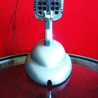 Vintage 1940's Shure 737A crystal super cardioid microphone w period S-36 desk stand PROP DISPLAY image 10