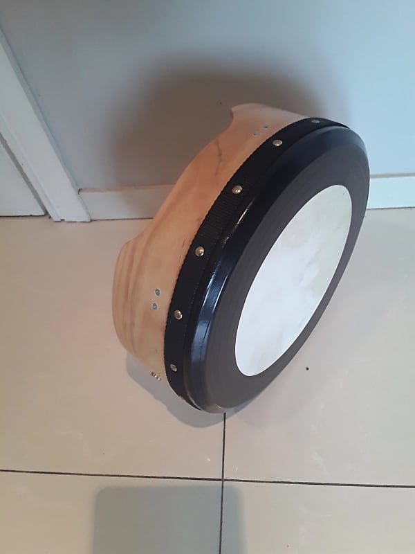 Bodhran 16 X 6 TUNEABLE WITH CASE AND BEATERS 2021 Reverb Canada