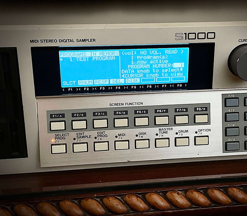 Akai S1000 Midi Stereo Digital Sampler