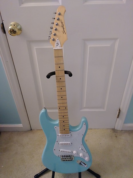 Sawtooth Stratocaster ES 60 Classic Aero Blue