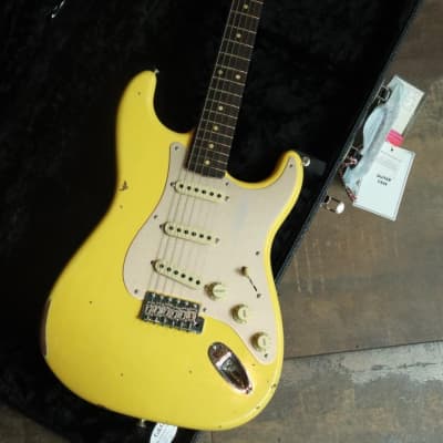 Fender Custom Shop'60 Roasted Stratocaster Relic 2021 Graffiti Yellow image 2