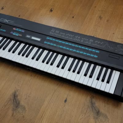 Yamaha DX7 MKI SuperMAX+, Detachable Power Cable, Ultra Shitbox Beater Edition, Good Functional Condition