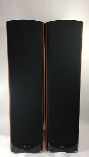Paradigm Reference Studio 80 v2 Speakers in Awesome Condition Walnut Laminate