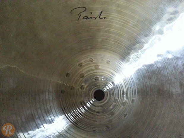 Paiste 16" Signature Traditionals Thin Crash Cymbal image 3