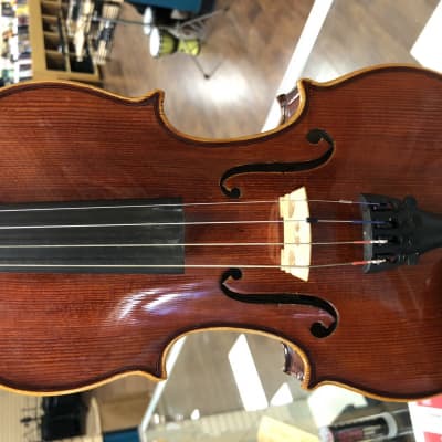 Preowned - Sacramento Violins 1/2 Size Violin Outfit image 3