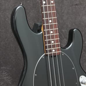 1997 Ernie Ball/Musicman Stingray 4 Bass Black w/case Black image 4