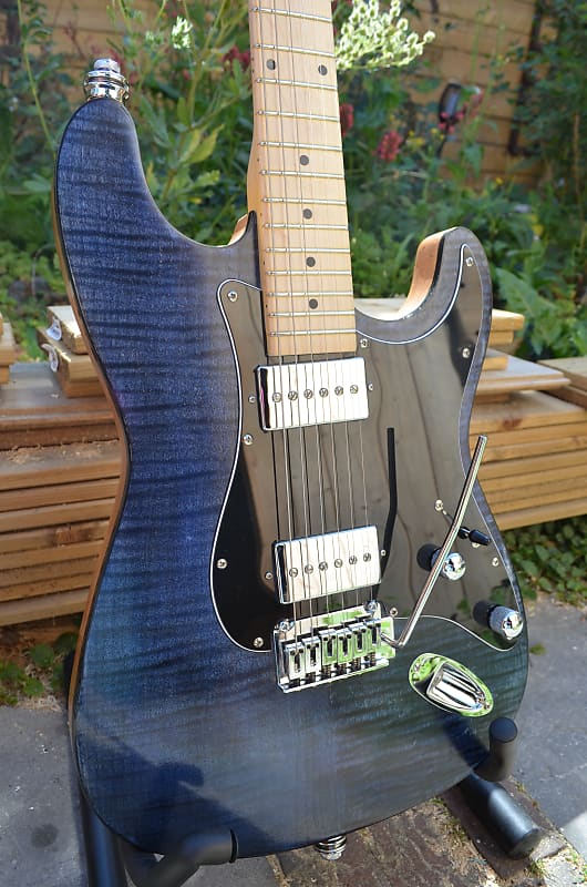 r3ject Guitars 'Deep Blue' ST Special 2023 - Midnight blue/Natural image 1