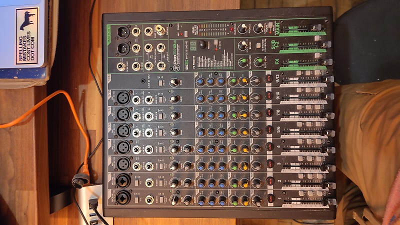 Mackie ProFX12v3 12-Channel Effects Mixer 2020 - Present - Dark Gray image 1