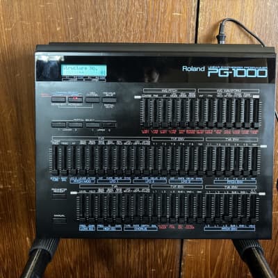 Roland PG-1000 Linear Synthesizer Programmer w/ power supply D-50 D-550